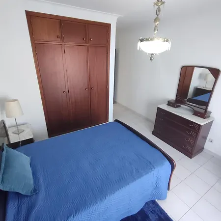 Downtown 3 Bedrooms Balcony Flat * Λάγος